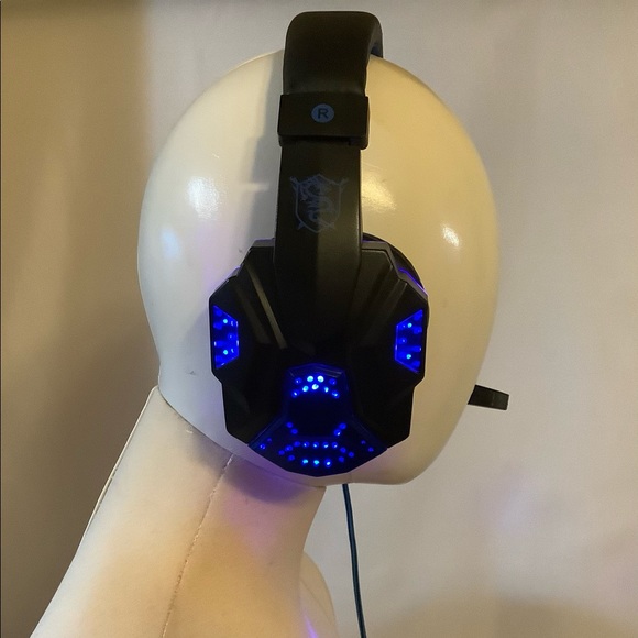 Headset Wired Noise Isolation with microphone. - Picture 6 of 8